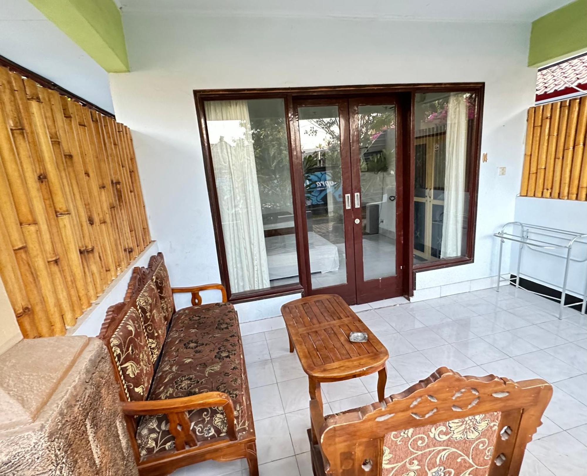 Creative Bungalow Beach Front Τζίλι Τραγουανγκάν Εξωτερικό φωτογραφία
